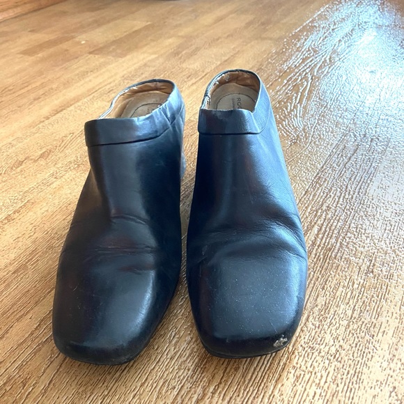 Rockport Womens Black Slip On Leather Shoe Wedge Heel Clog 8 - Picture 2 of 10